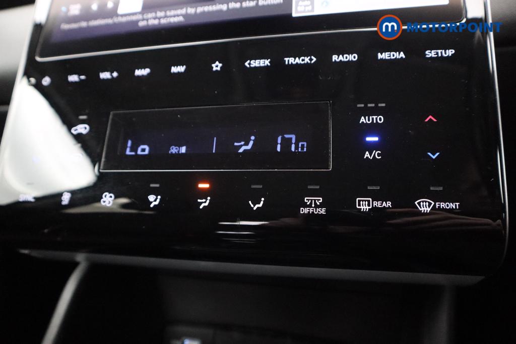 Hyundai Tucson Se Connect Manual Petrol SUV - Stock Number (1546375) - 16th supplementary image