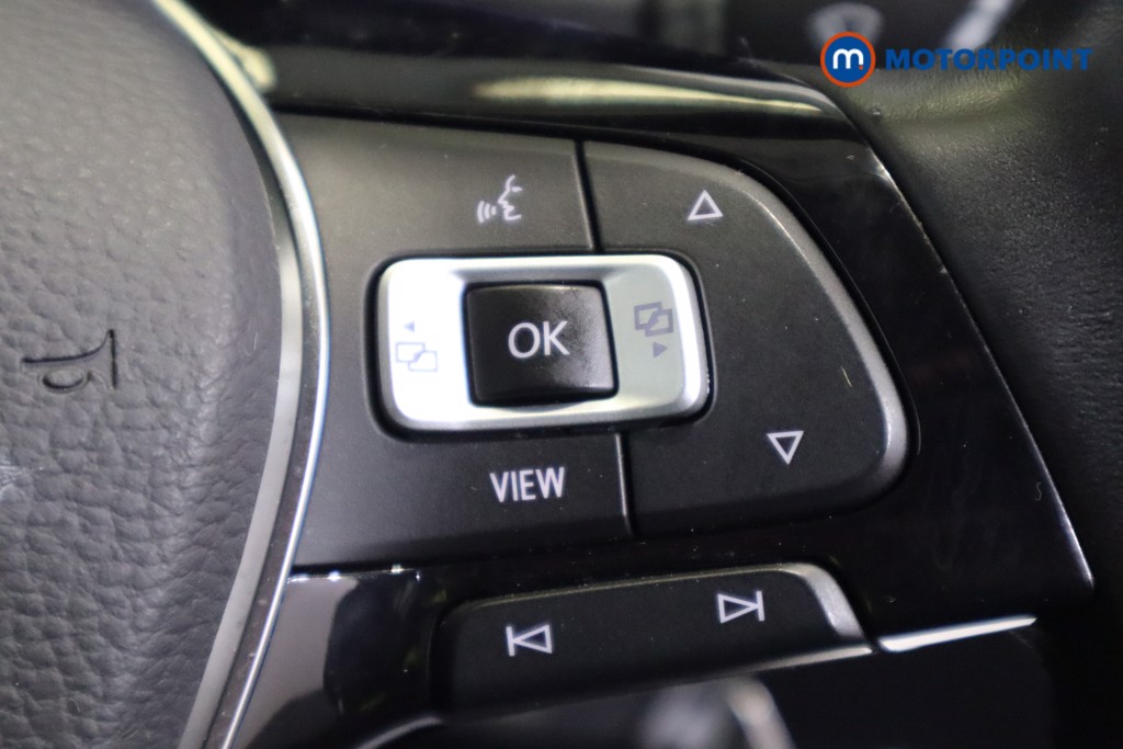 Volkswagen T-Roc Active Manual Petrol SUV - Stock Number (1546639) - 16th supplementary image