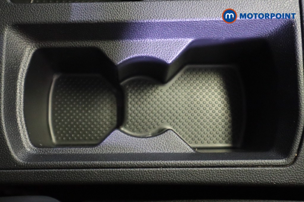 Volkswagen T-Roc Active Manual Petrol SUV - Stock Number (1546639) - 21st supplementary image