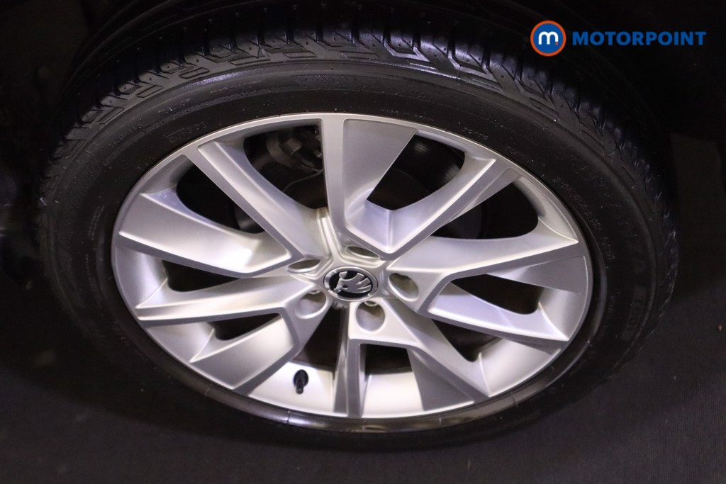 Skoda Karoq Se L Manual Petrol SUV - Stock Number (1546646) - 9th supplementary image