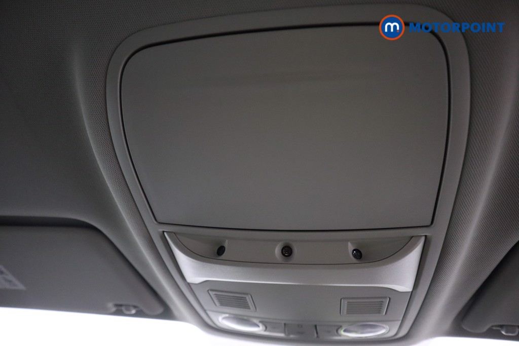 Skoda Karoq Se L Manual Petrol SUV - Stock Number (1546646) - 23rd supplementary image