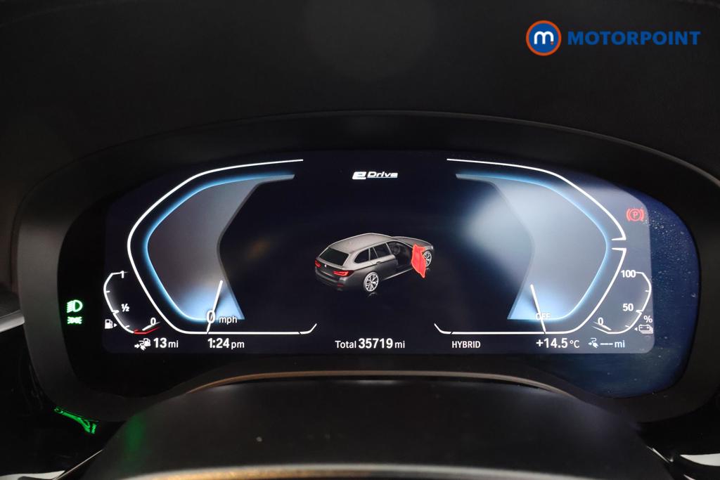 BMW 5 Series M Sport Automatic Petrol Plug-In Hybrid Estate - Stock Number (1546939) - 4th supplementary image