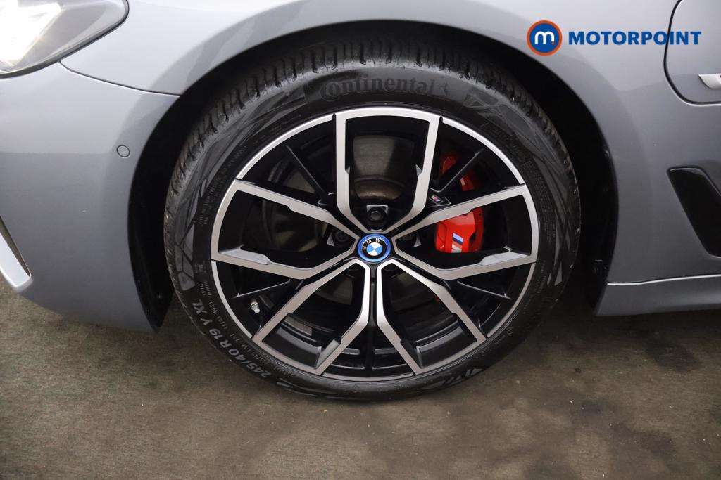 BMW 5 Series M Sport Automatic Petrol Plug-In Hybrid Estate - Stock Number (1546951) - 15th supplementary image