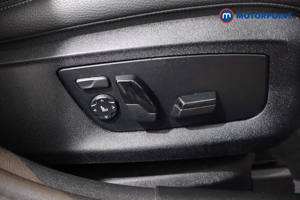 BMW 5 Series M Sport Automatic Petrol Plug-In Hybrid Estate - Stock Number (1546968) - 28th supplementary image