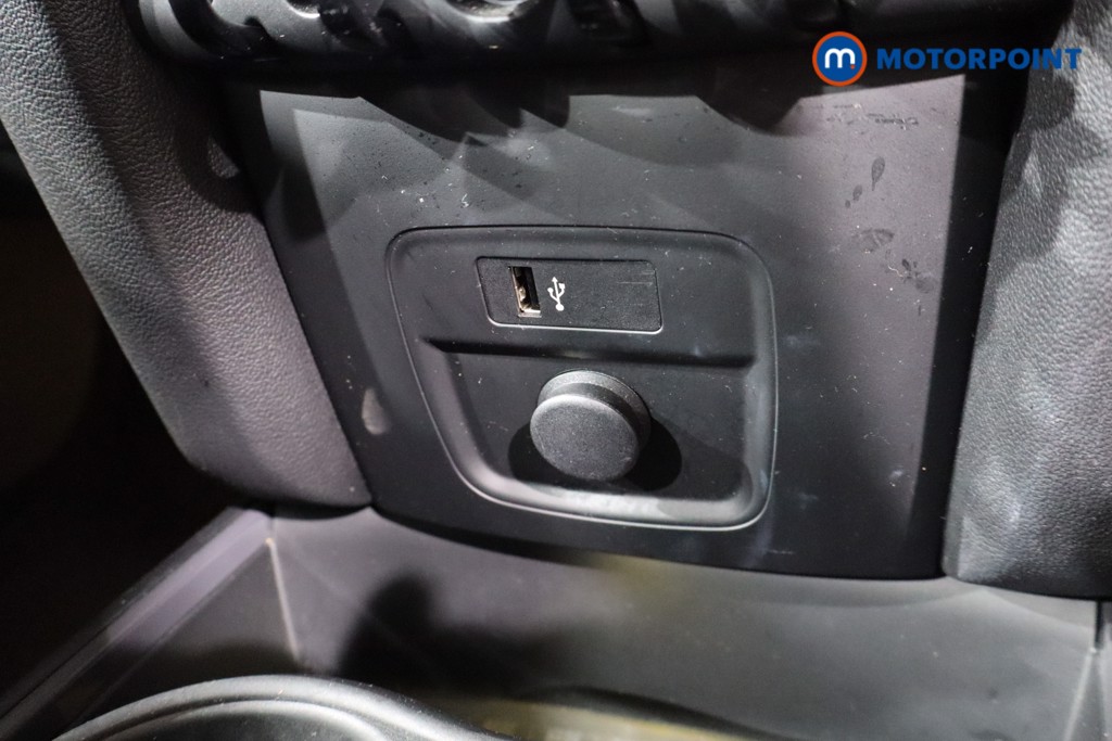 Mini Countryman Cooper Exclusive Automatic Petrol SUV - Stock Number (1547684) - 17th supplementary image