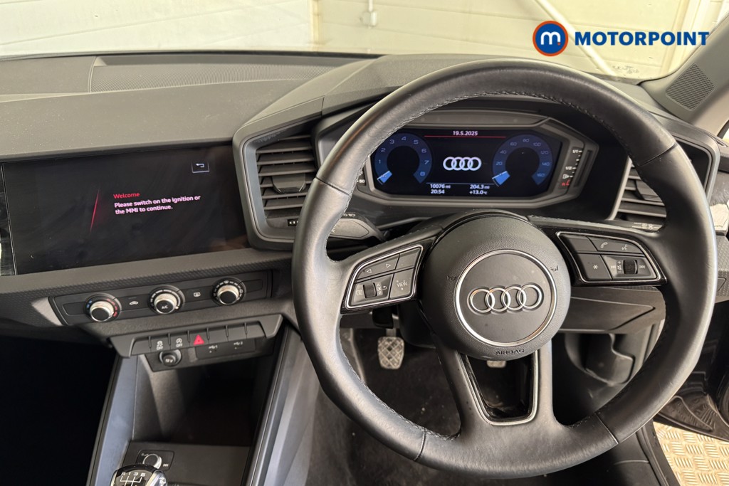 Audi A1 Technik Manual Petrol Hatchback - Stock Number (1528449) - 1st supplementary image
