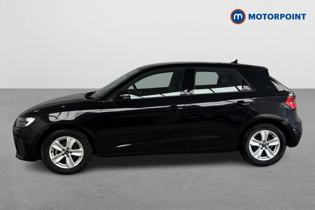 Audi A1 Technik Manual Petrol Hatchback - Stock Number (1528449) - Passenger side