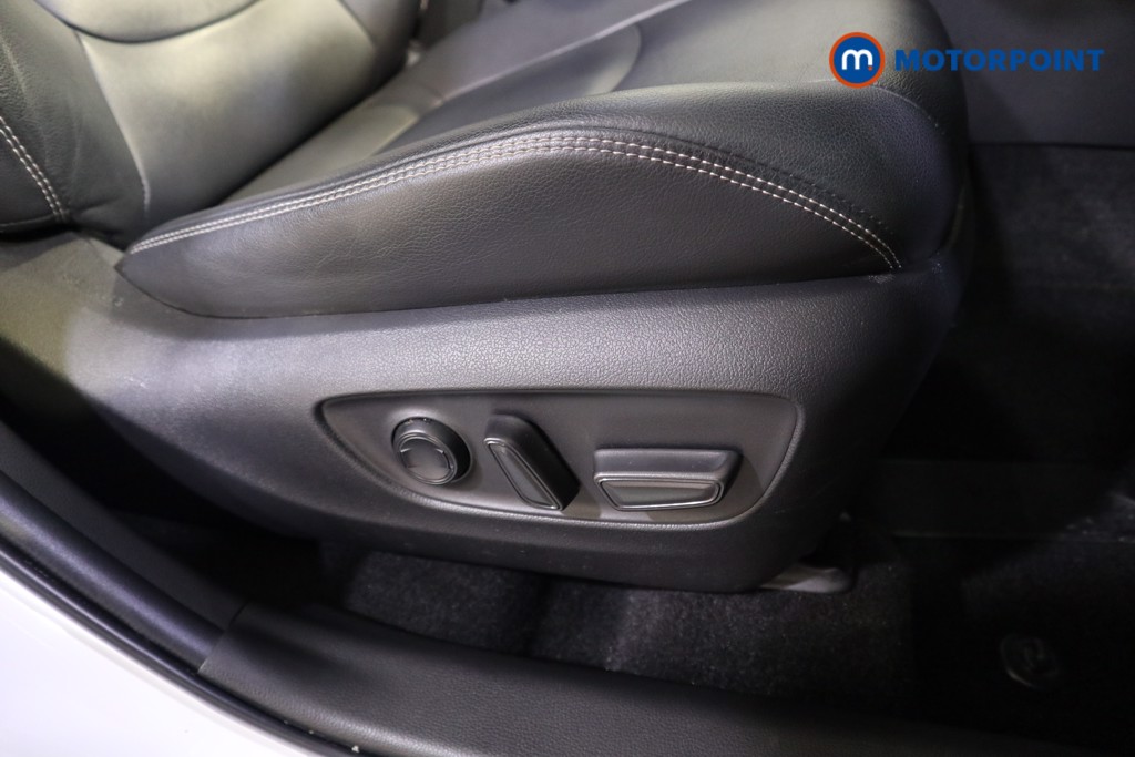 Toyota Rav4 Excel Automatic Petrol-Electric Hybrid SUV - Stock Number (1532607) - 11th supplementary image