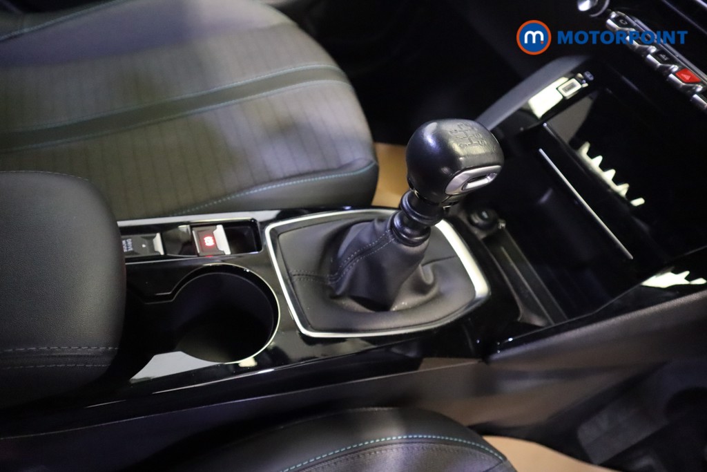 Peugeot 208 Allure Premium Manual Petrol Hatchback - Stock Number (1532913) - 5th supplementary image