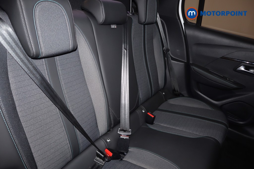 Peugeot 208 Allure Premium Manual Petrol Hatchback - Stock Number (1532913) - 13th supplementary image