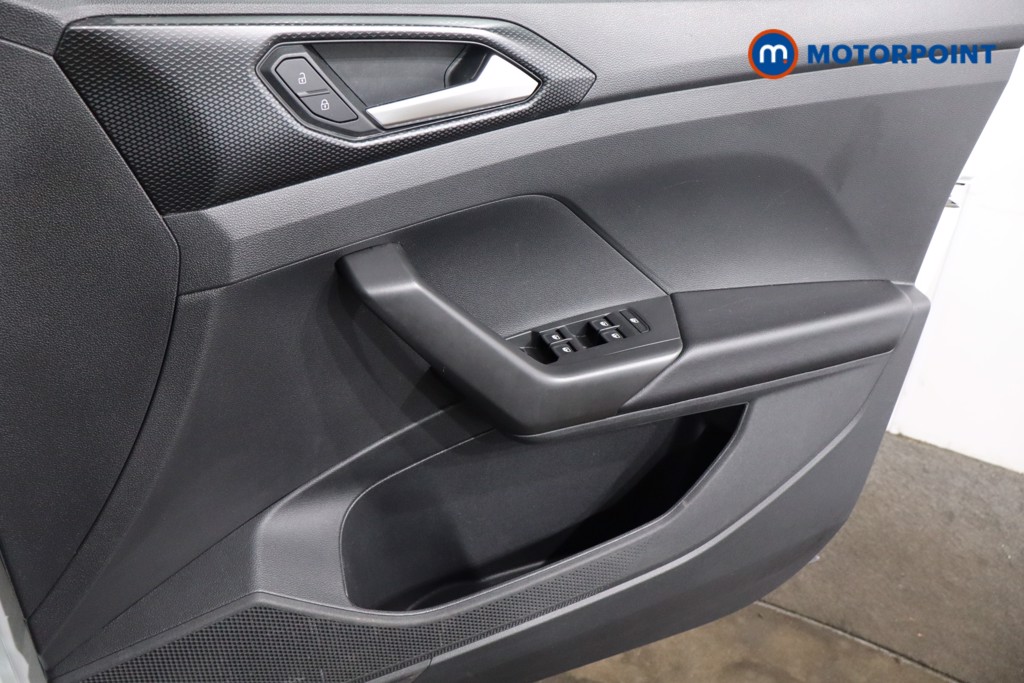Volkswagen T-Cross Se Edition Manual Petrol SUV - Stock Number (1537049) - 21st supplementary image