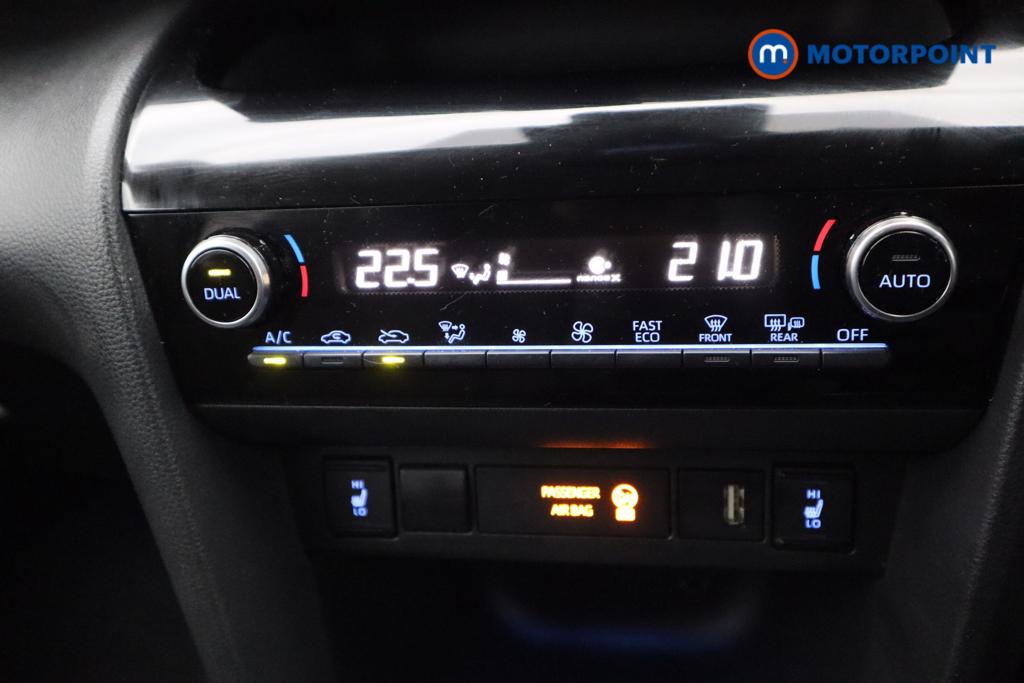 Toyota Yaris Cross Excel Automatic Petrol-Electric Hybrid Estate - Stock Number (1538789) - 8th supplementary image
