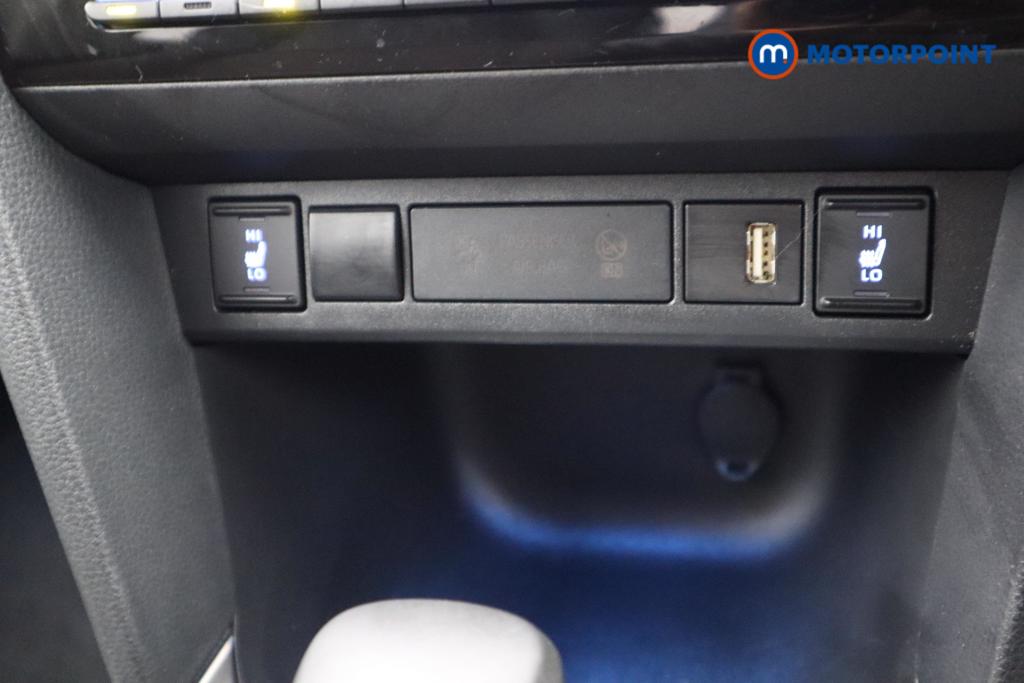 Toyota Yaris Cross Excel Automatic Petrol-Electric Hybrid Estate - Stock Number (1538789) - 9th supplementary image