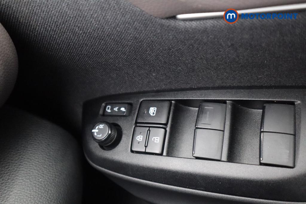 Toyota Yaris Cross Excel Automatic Petrol-Electric Hybrid Estate - Stock Number (1538789) - 15th supplementary image
