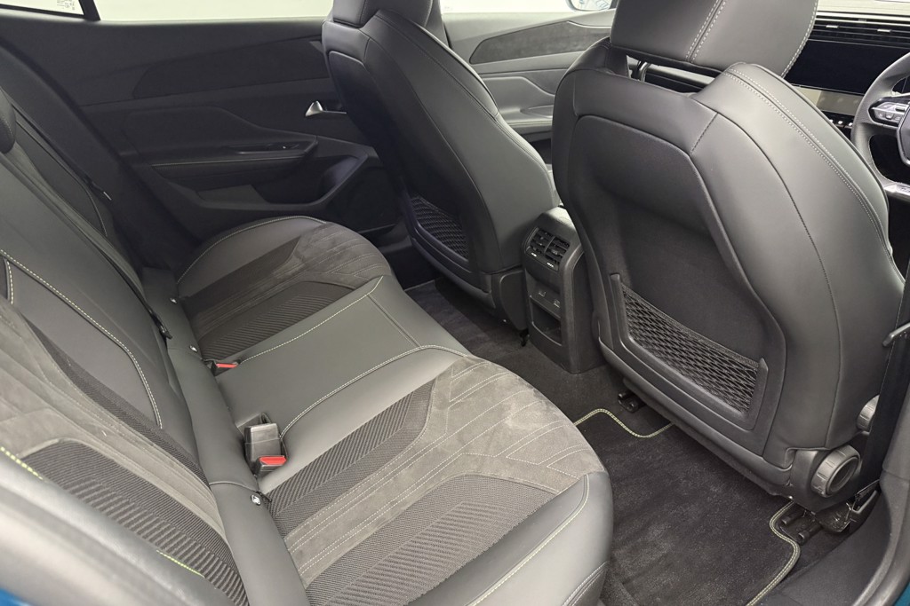 Peugeot 408 GT Automatic Petrol Hatchback - Stock Number (1539526) - 20th supplementary image