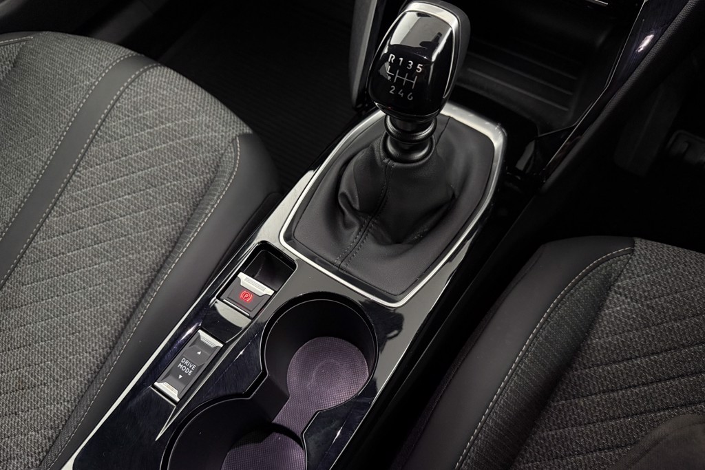 Peugeot 2008 Allure Manual Petrol SUV - Stock Number (1539549) - 11th supplementary image