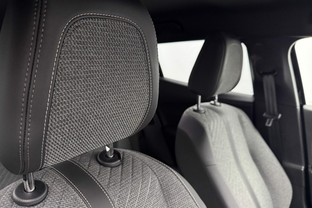 Peugeot 2008 Allure Manual Petrol SUV - Stock Number (1539549) - 15th supplementary image
