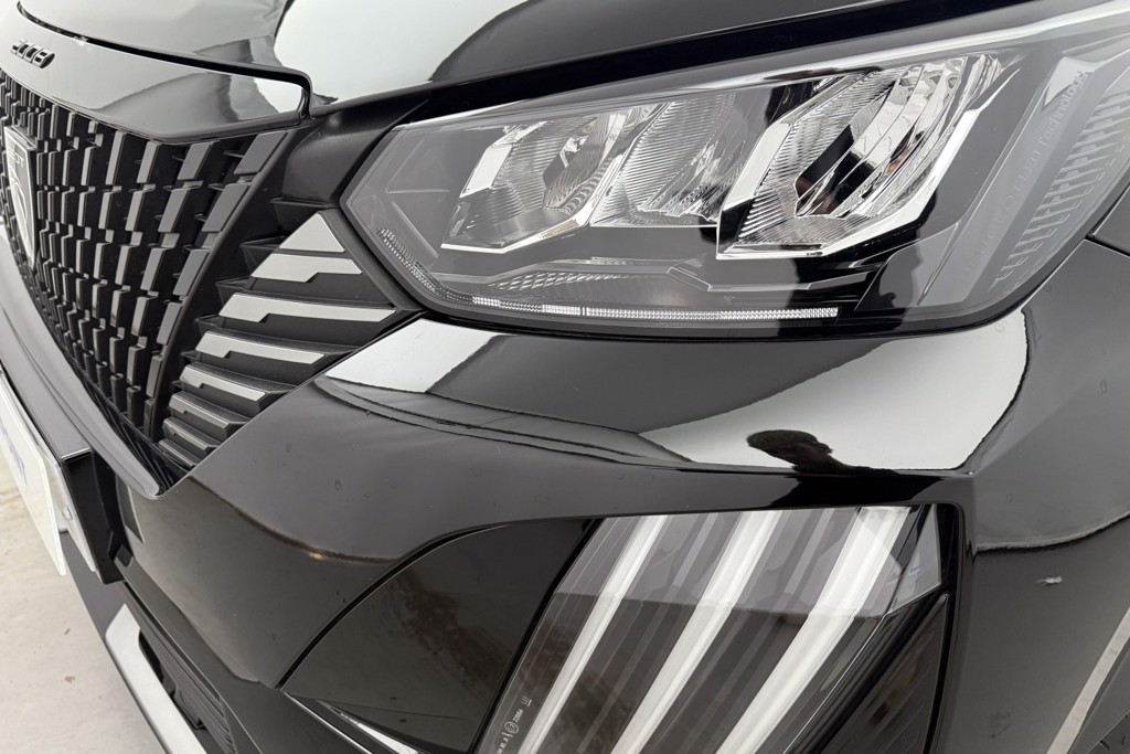 Peugeot 2008 Allure Manual Petrol SUV - Stock Number (1539549) - 22nd supplementary image
