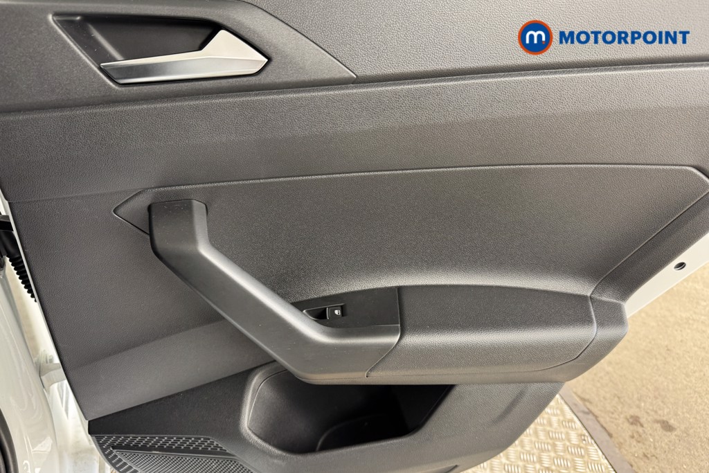 Volkswagen Taigo R-Line Automatic Petrol SUV - Stock Number (1541195) - 16th supplementary image