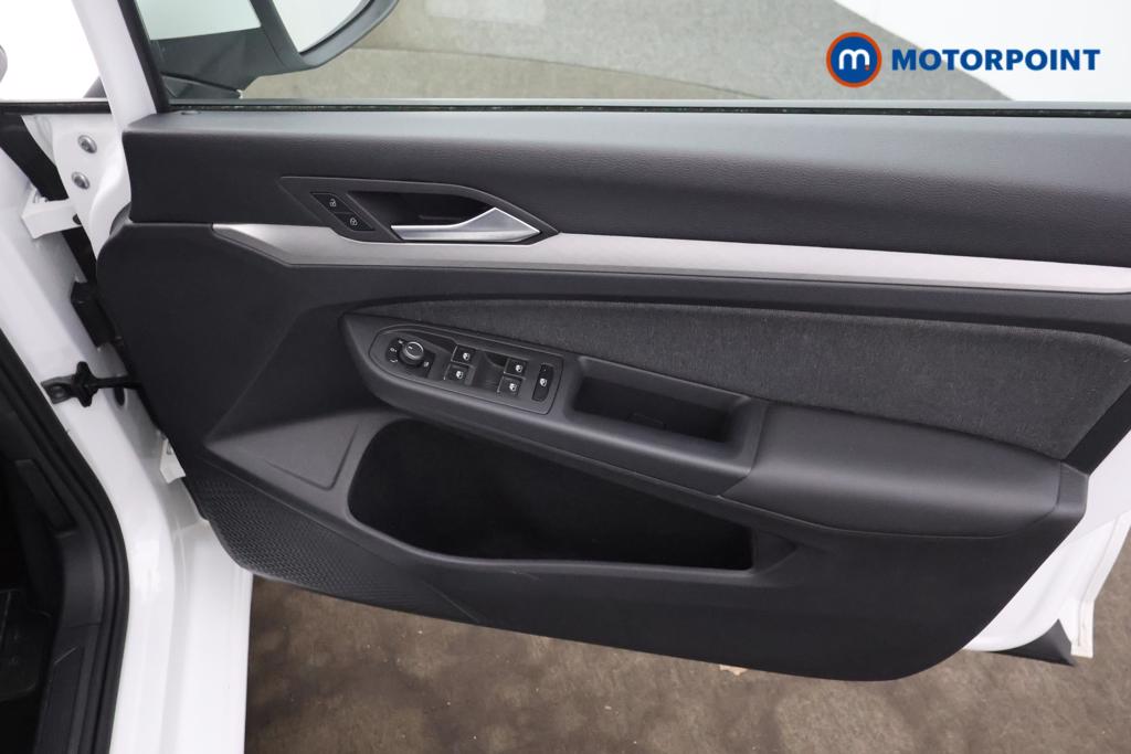 Volkswagen Golf Life Manual Petrol Hatchback - Stock Number (1541926) - 9th supplementary image