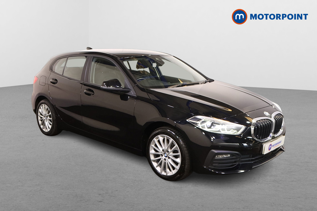 BMW 1 Series SE Manual Petrol Hatchback - Stock Number (1542332) - Drivers side front corner