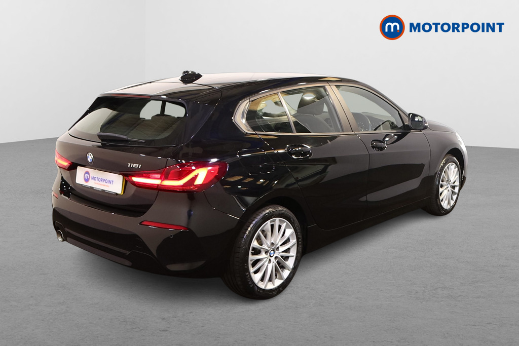 BMW 1 Series SE Manual Petrol Hatchback - Stock Number (1542332) - Drivers side rear corner
