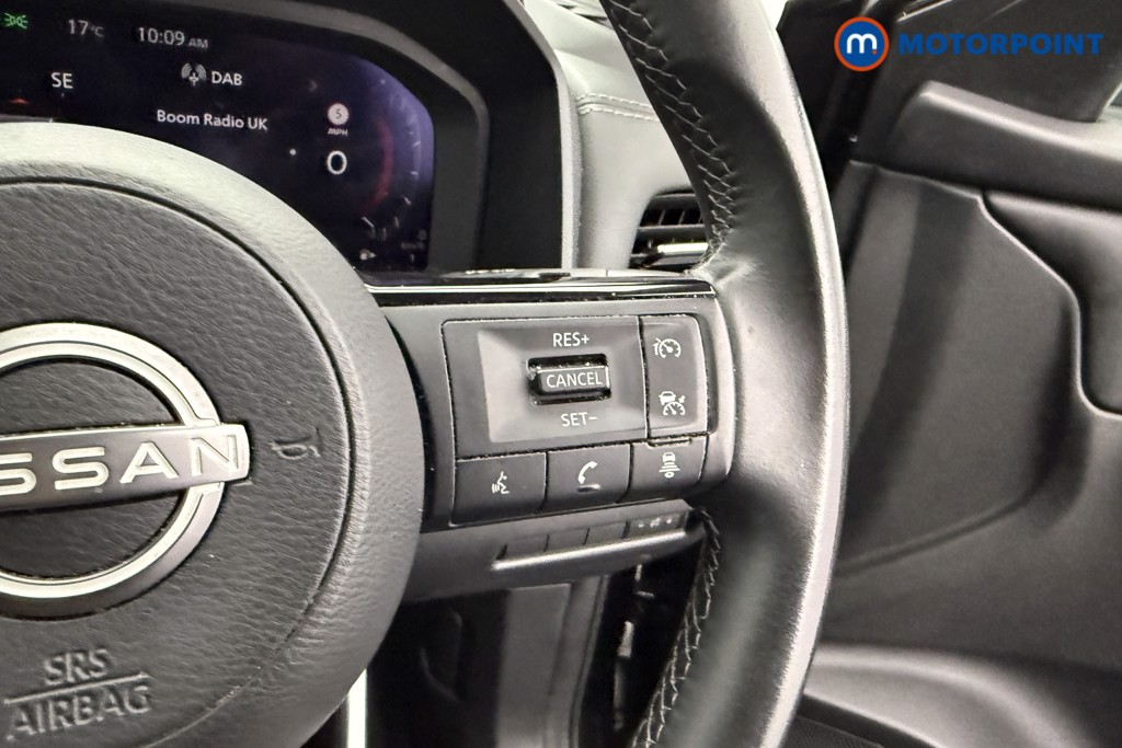 Nissan Qashqai N-Connecta Automatic Petrol-Electric Hybrid SUV - Stock Number (1542854) - 13th supplementary image