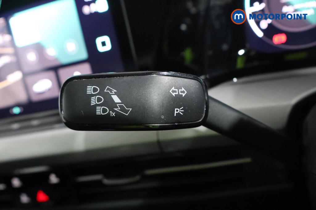 Volkswagen Golf Life Manual Petrol Hatchback - Stock Number (1543134) - 9th supplementary image