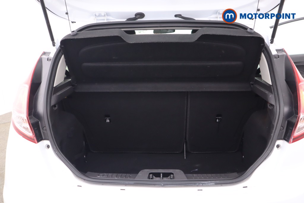 Ford Fiesta Zetec Manual Petrol Hatchback - Stock Number (1543388) - 6th supplementary image