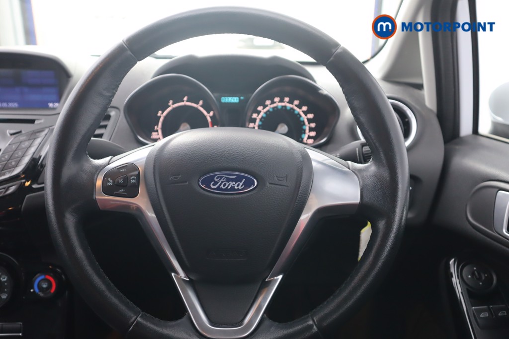Ford Fiesta Zetec Manual Petrol Hatchback - Stock Number (1543388) - 1st supplementary image