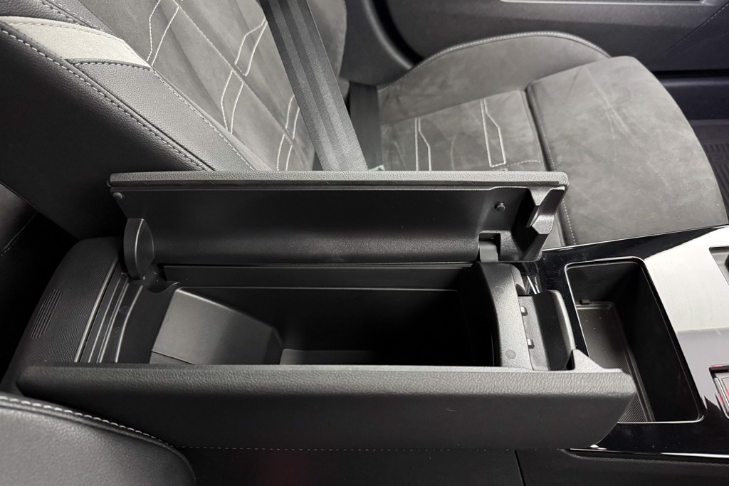 Vauxhall Astra Ultimate Automatic Petrol Hatchback - Stock Number (1543495) - 15th supplementary image