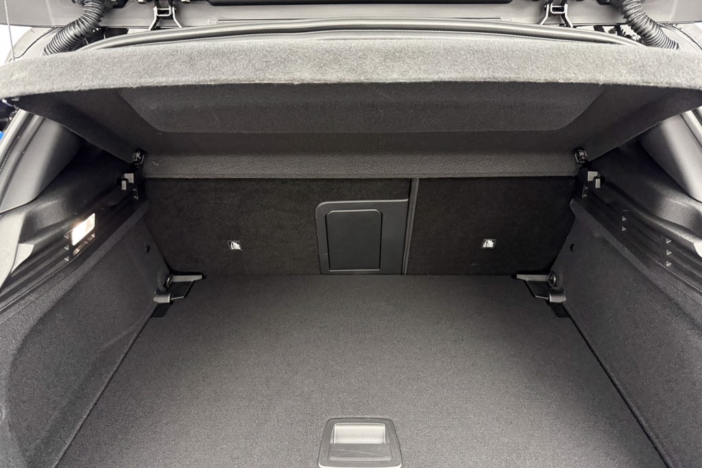 Vauxhall Astra Ultimate Automatic Petrol Hatchback - Stock Number (1543495) - 27th supplementary image