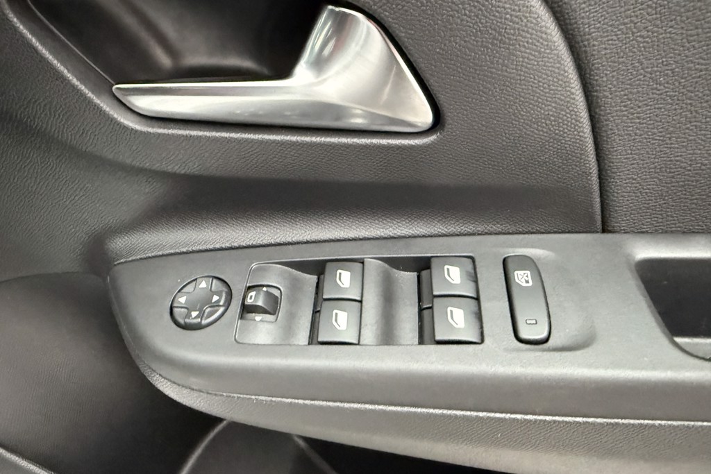 Vauxhall Corsa GS Automatic Electric Hatchback - Stock Number (1543502) - 14th supplementary image