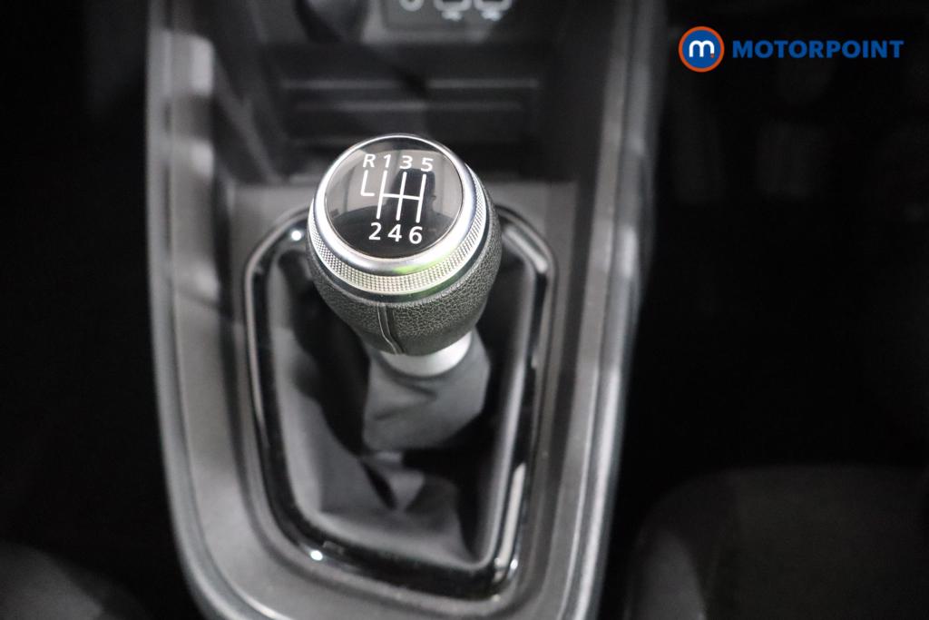 Renault Clio Iconic Manual Petrol Hatchback - Stock Number (1543789) - 3rd supplementary image