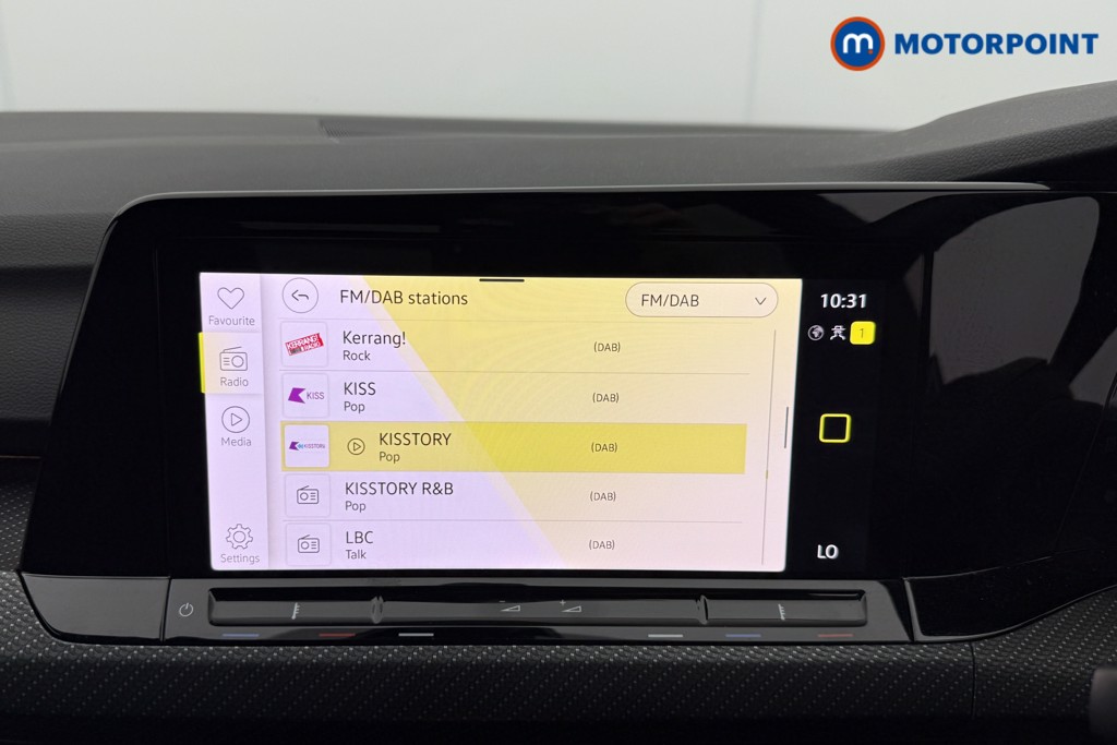 Volkswagen Golf R-Line Manual Petrol Hatchback - Stock Number (1543893) - 6th supplementary image