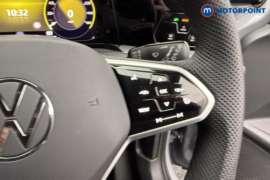 Volkswagen Golf R-Line Manual Petrol Hatchback - Stock Number (1543893) - 13th supplementary image