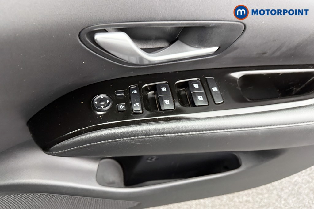 Hyundai Tucson Ultimate Automatic Petrol Plug-In Hybrid SUV - Stock Number (1544001) - 17th supplementary image