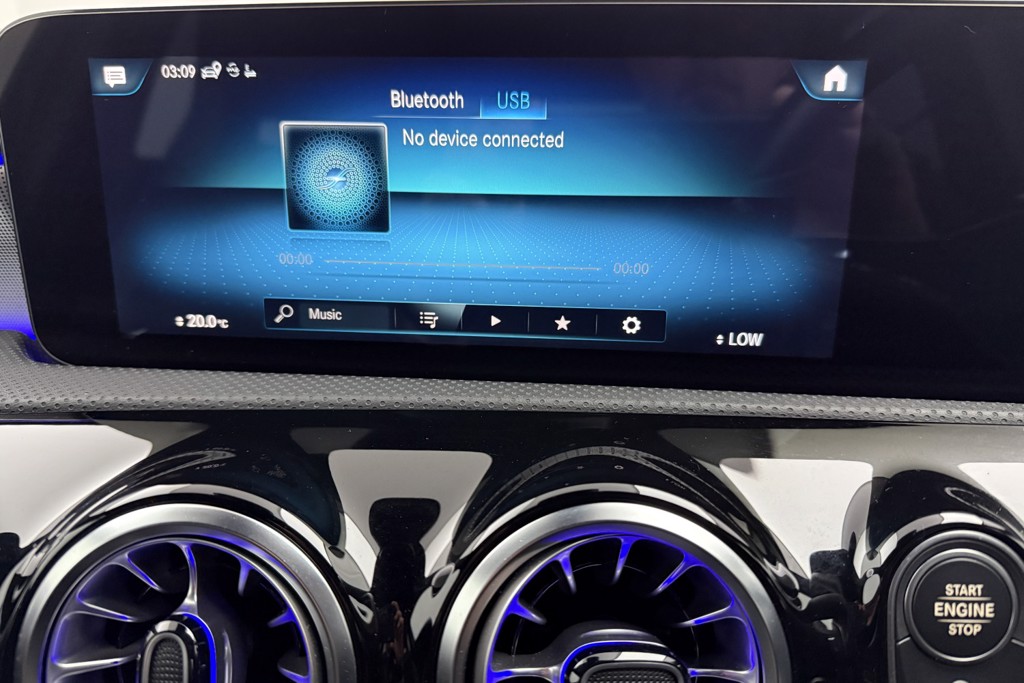 Mercedes-Benz A Class Amg Line Executive Edition Automatic Diesel Hatchback - Stock Number (1544983) - 9th supplementary image