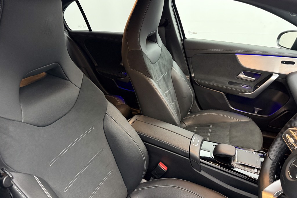 Mercedes-Benz A Class Amg Line Executive Edition Automatic Diesel Hatchback - Stock Number (1544983) - 17th supplementary image