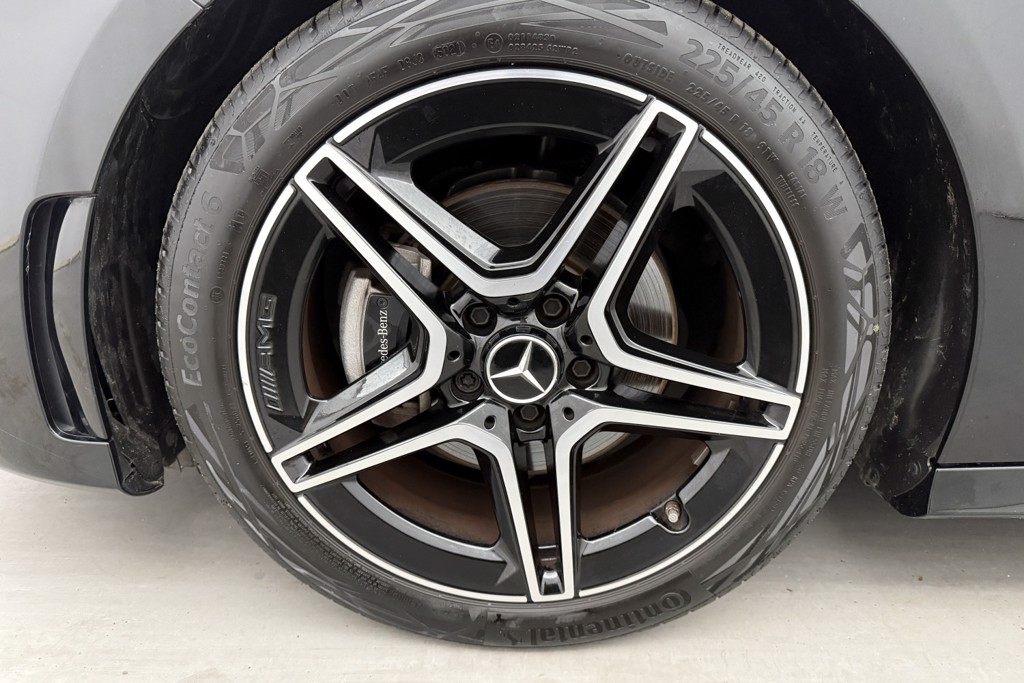 Mercedes-Benz A Class Amg Line Executive Edition Automatic Diesel Hatchback - Stock Number (1544983) - 27th supplementary image