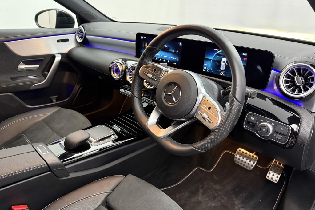 Mercedes-Benz A Class Amg Line Executive Edition Automatic Diesel Hatchback - Stock Number (1544983) - 1st supplementary image