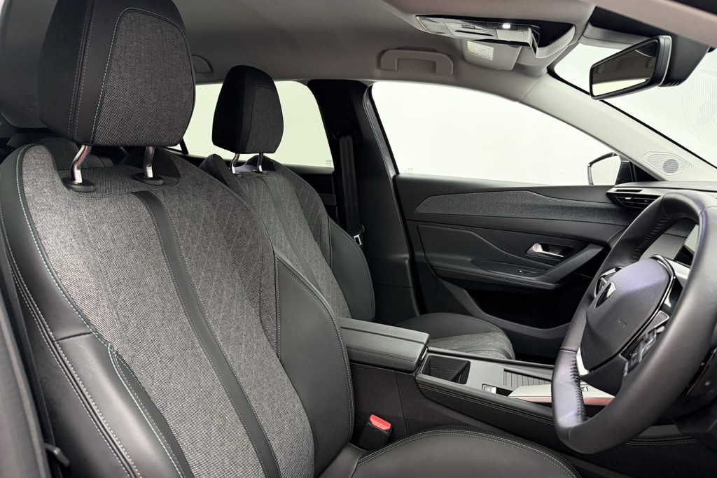 Peugeot 408 Allure Automatic Petrol Hatchback - Stock Number (1544994) - 17th supplementary image