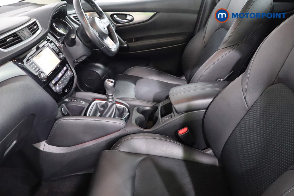 Nissan Qashqai Tekna Manual Petrol SUV - Stock Number (1545011) - 4th supplementary image