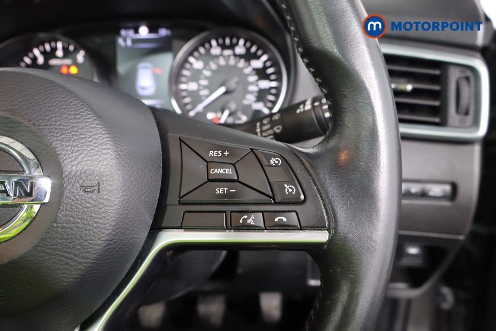 Nissan Qashqai Tekna Manual Petrol SUV - Stock Number (1545011) - 8th supplementary image