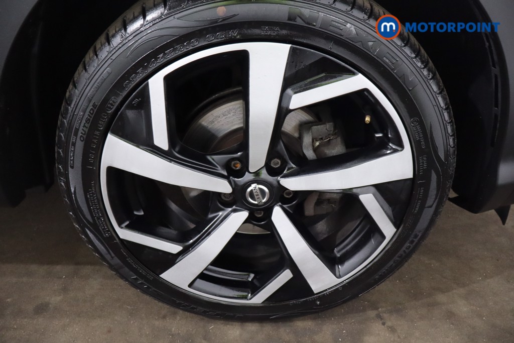 Nissan Qashqai Tekna Manual Petrol SUV - Stock Number (1545011) - 10th supplementary image