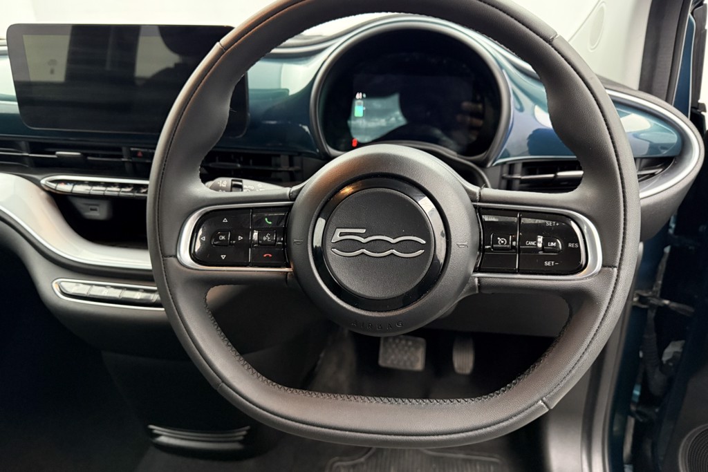 Fiat 500 Icon Automatic Electric Hatchback - Stock Number (1545071) - 2nd supplementary image