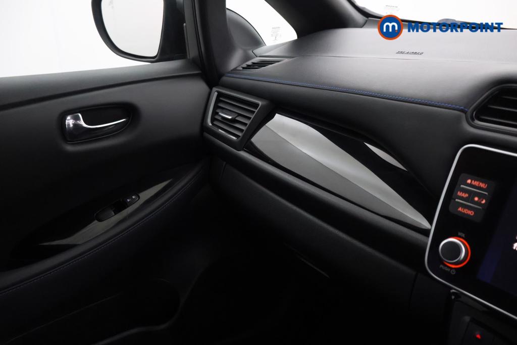 Nissan Leaf N-Connecta Automatic Electric Hatchback - Stock Number (1545801) - 7th supplementary image