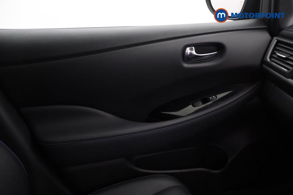 Nissan Leaf N-Connecta Automatic Electric Hatchback - Stock Number (1545801) - 8th supplementary image
