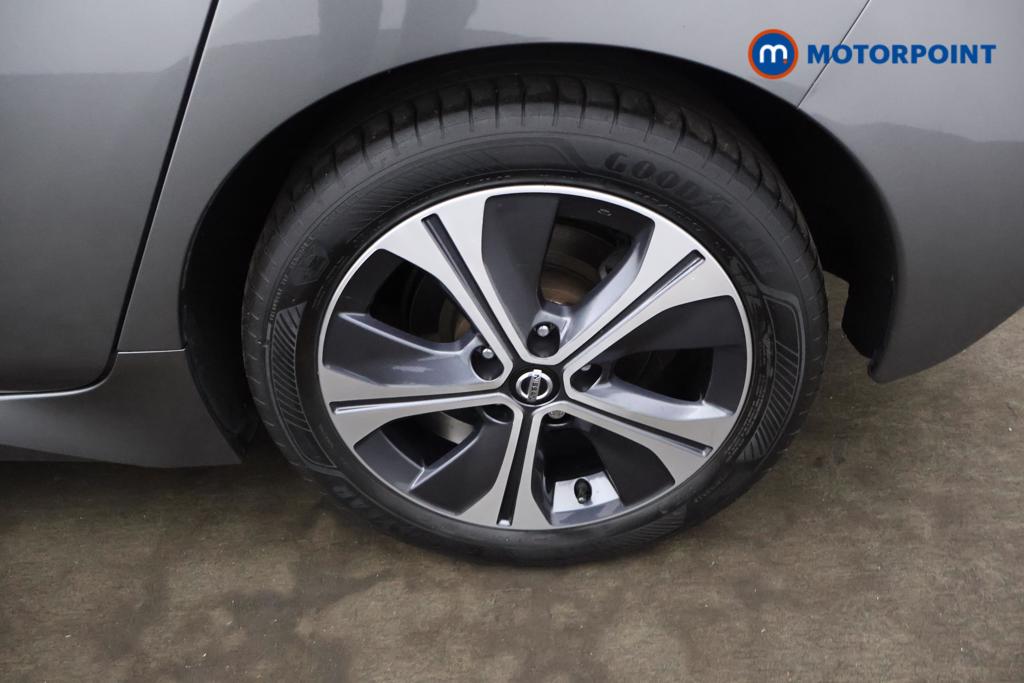 Nissan Leaf N-Connecta Automatic Electric Hatchback - Stock Number (1545801) - 17th supplementary image