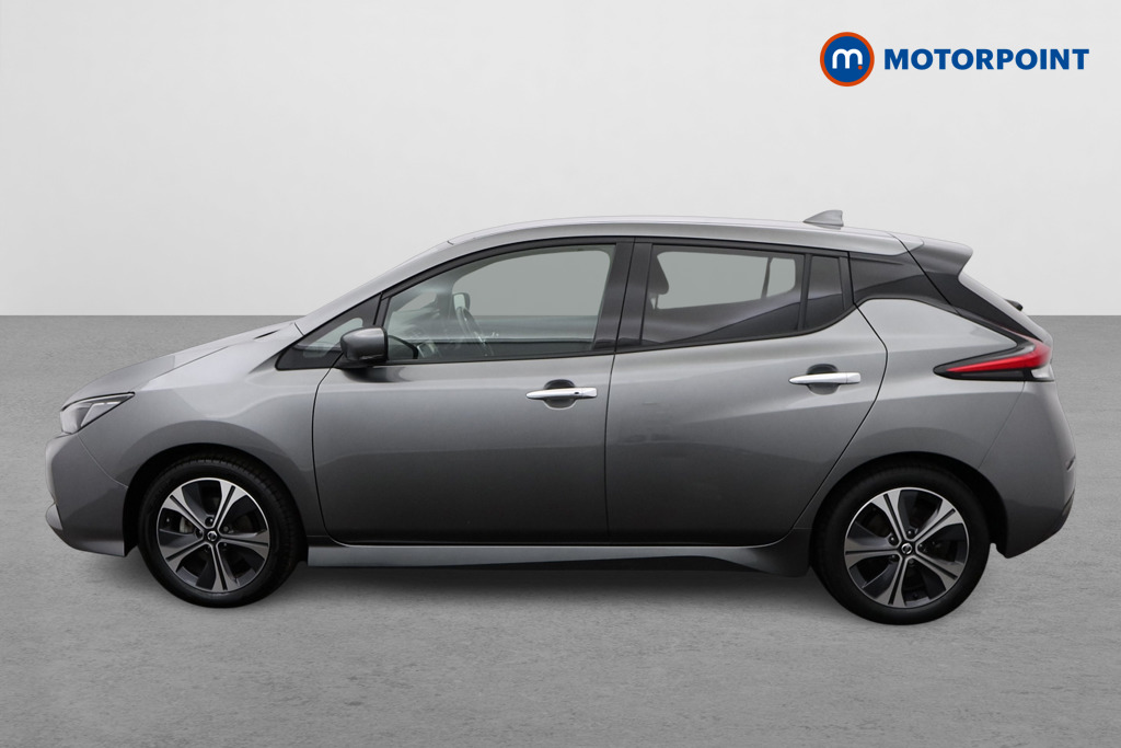 Nissan Leaf N-Connecta Automatic Electric Hatchback - Stock Number (1545801) - Passenger side